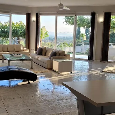 Mythos Luxury Ájosz Prokópisz